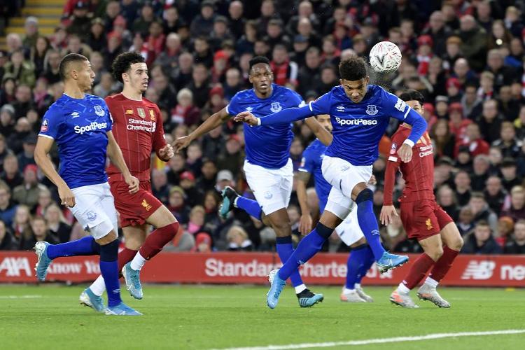 科比·怀特因小腿伤势缺阵，公牛对火箭比赛成疑